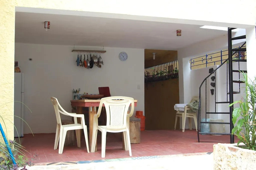 Pensión La Choza Guesthouse Santo Domingo